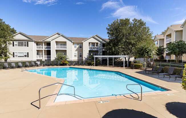 Outdoor Swimming Pool at Abberly Woods Apartment Homes, Charlotte, 28216