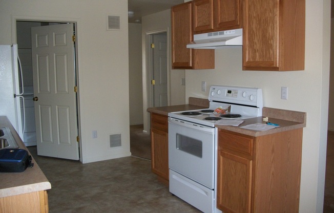 330 Hunters Way Apartments