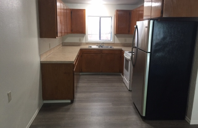 2 beds, 1 bath, 780 sqft, $1,295, Unit #3