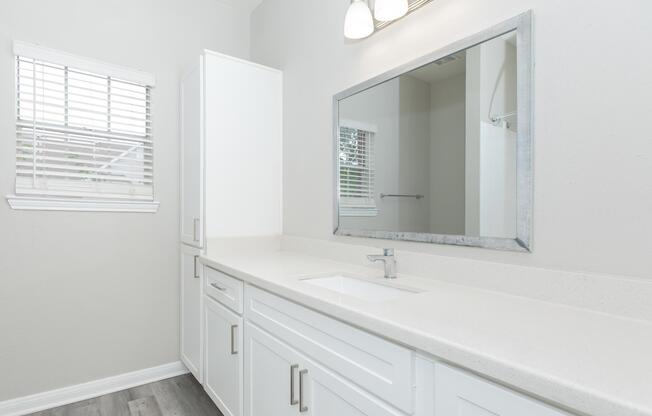 3 beds, 2 baths, 1,323 sqft, $1,875