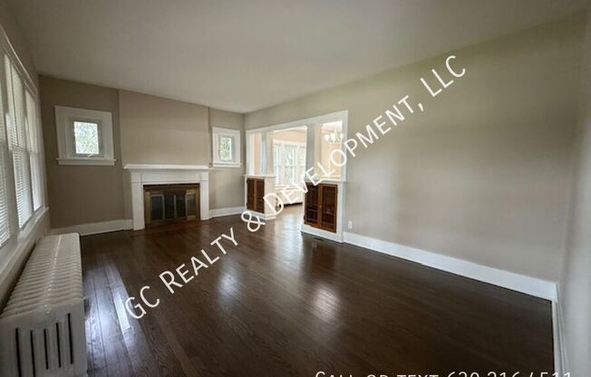 2317 MAPLE AVE