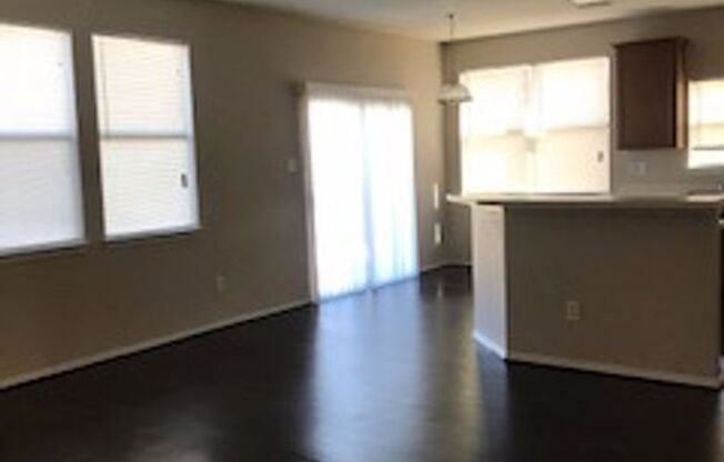 Large 3 Bedroom in Royse City!!