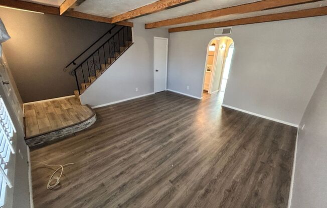 $500 OFF your 1st full month rent! 2Bm 2Ba townhome in the Heart of Phoenix