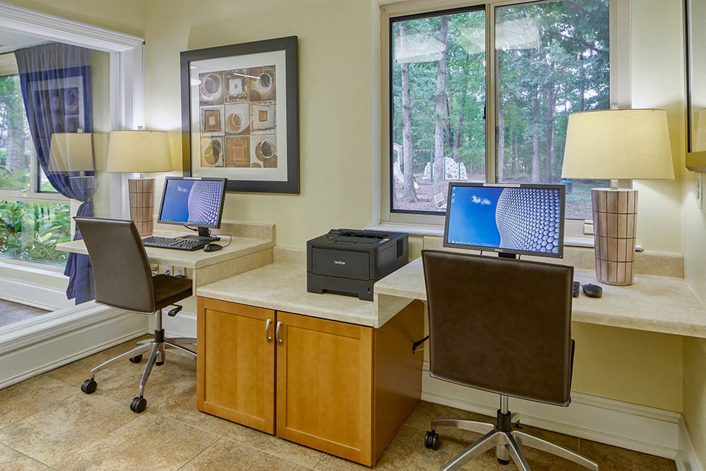 1, 2 & 3 BEDROOM APARTMENTS IN LOVELY RESTON VA