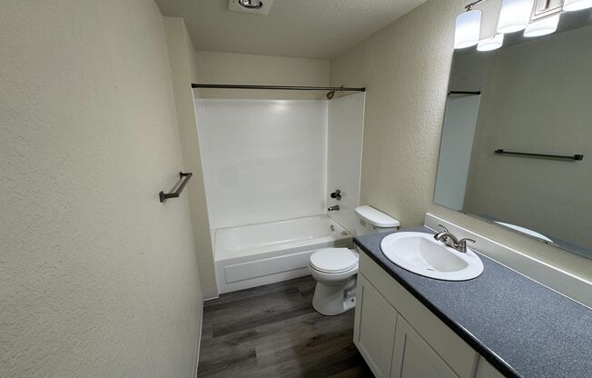 3 beds, 2 baths, 1,126 sqft, $2,275, Unit C201