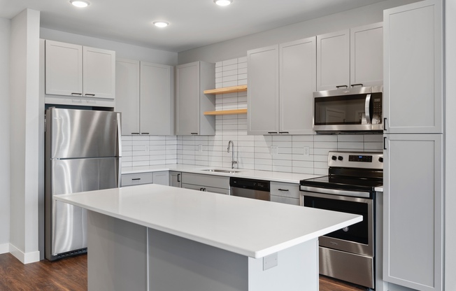 2 beds, 2 baths, 1,083 sqft, $1,610, Unit 221
