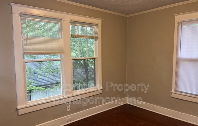 2 beds, 1 bath, $1,150