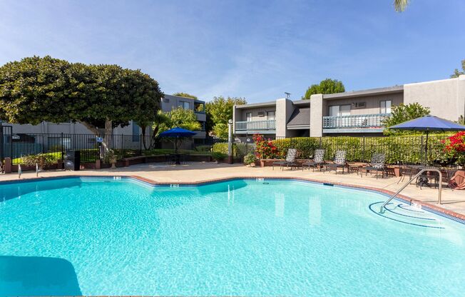 1 bed, 1 bath, 725 sqft, $1,995, Unit 32