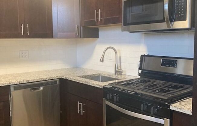 1503 N KOLIN