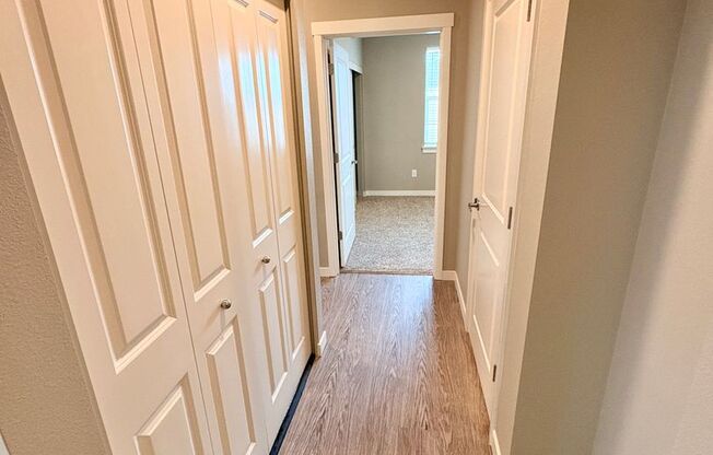 3 beds, 2 baths, 1,190 sqft, $2,395, Unit 208