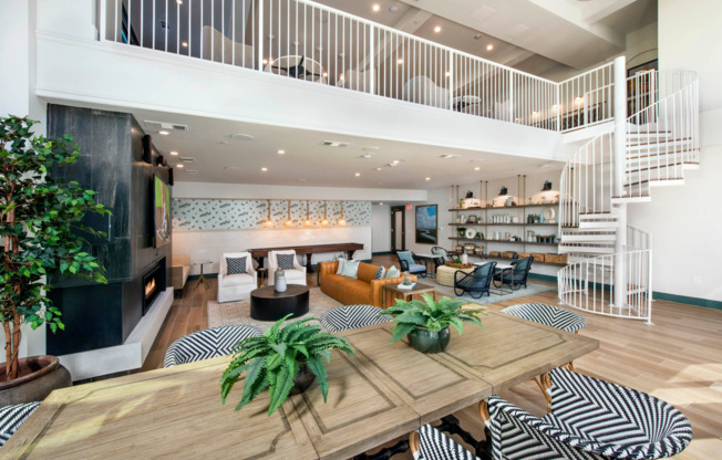 Clubhouse Interior 05