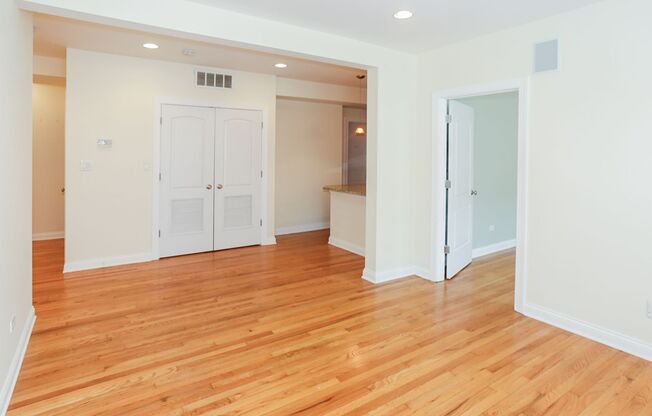 2 beds, 1 bath, 753 sqft, $2,650, Unit 3804M-1