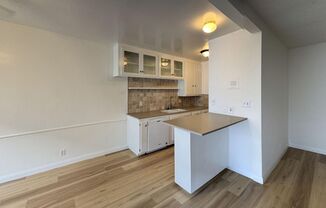2621 Centinela Ave. #3