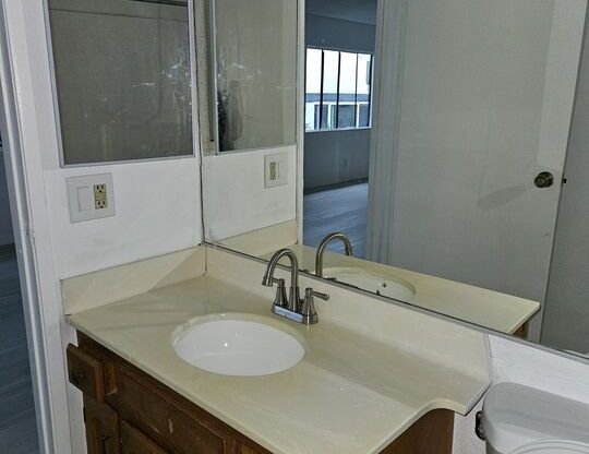 Studio, 1 bath, $1,450, Unit 4