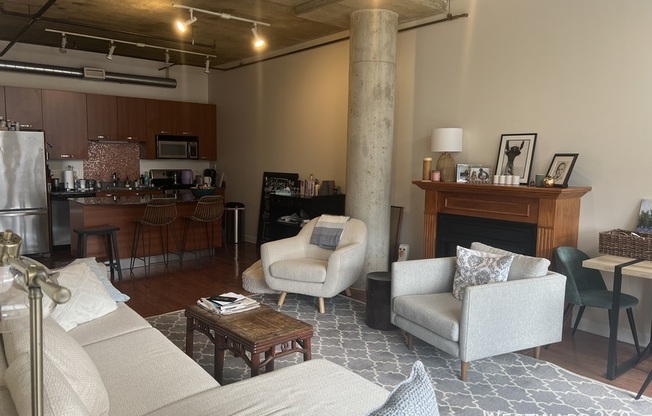 111 S Morgan St, Chicago IL 520