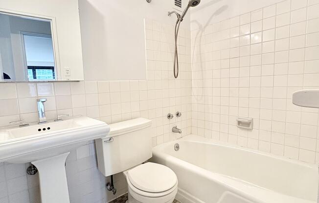 399 E 72 ST