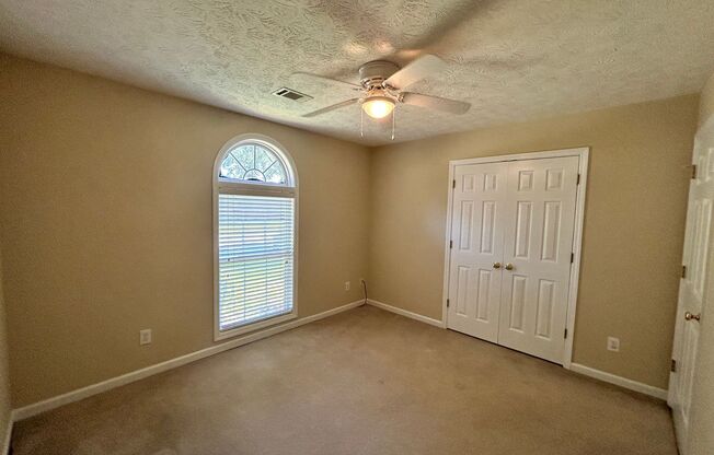 498 Arnell Lane Auburn, AL 36830