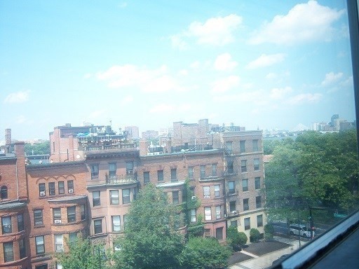 2 beds, 1 bath, 850 sqft, $3,700, Unit 605