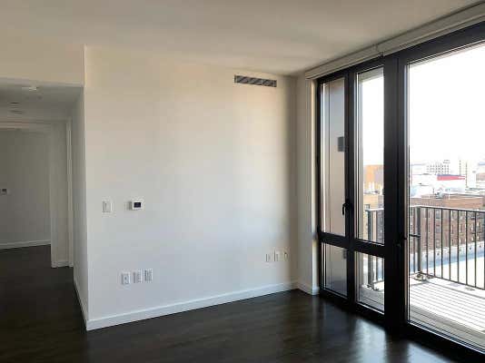 37 40 27 ST
