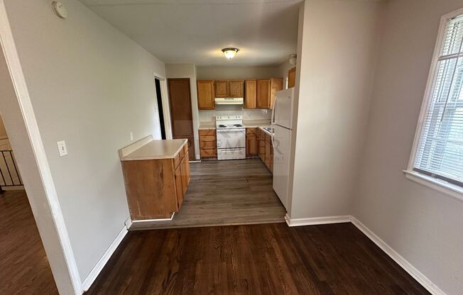 3B 1.5B Home for rent - 7500 E 76th St, KCMO  Rent $1475