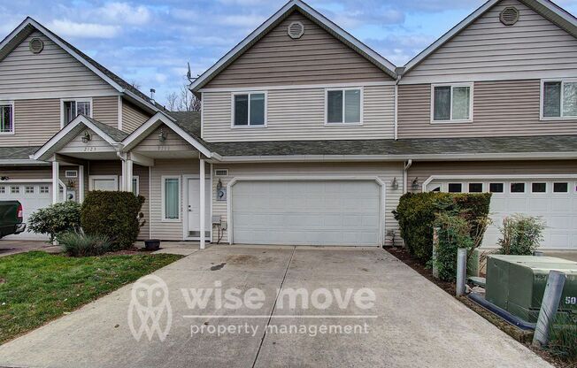 At Home in East Vancouver- 1/2 off First Month!