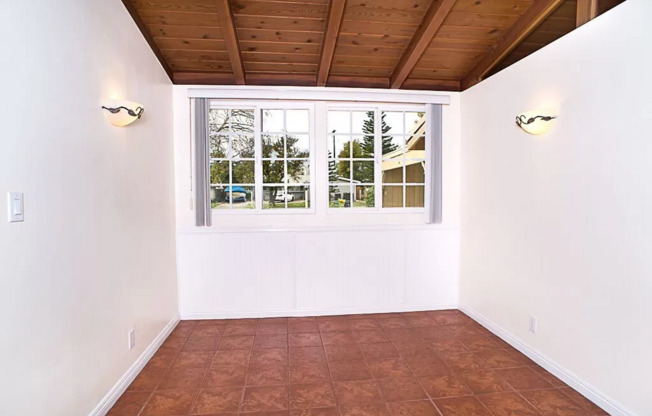 Unique 3 Br 2 Ba House in a Quiet Neighborhood