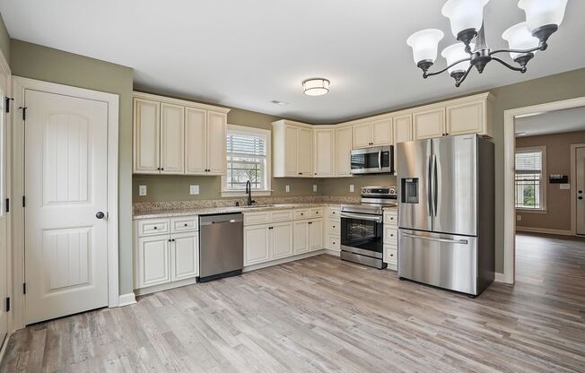 AVAILABLE NOW!  LIKE NEW! Cute One-Story Ranch home.  Come see it today!