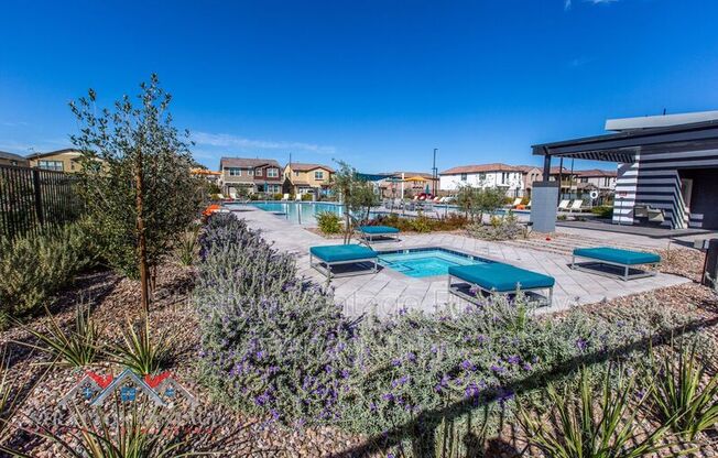1081 E MARLIN DR
