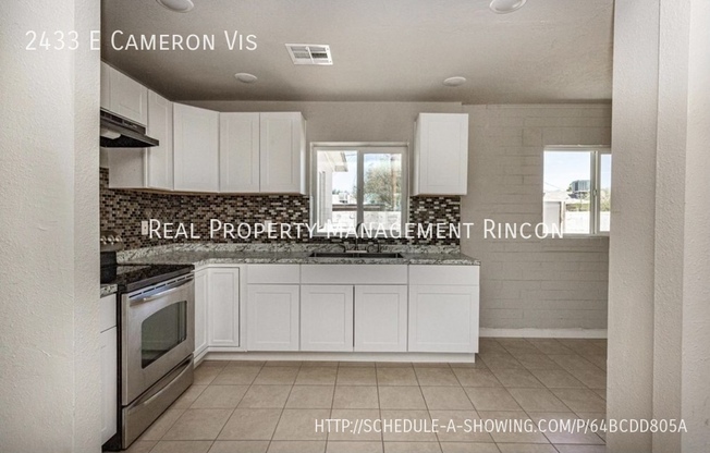 2433 E CAMERON VIS