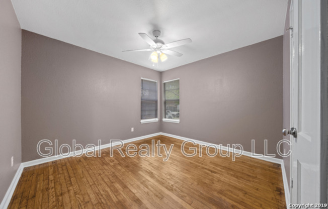 401 MITCHELL AVE