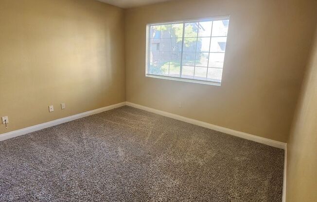 2 beds, 2 baths, $1,350, Unit # 1078