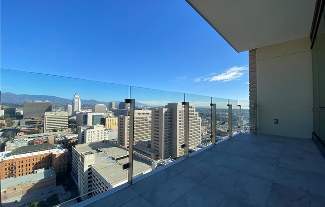 1 bed, 1 bath, 711 sqft, $3,000, Unit 2404