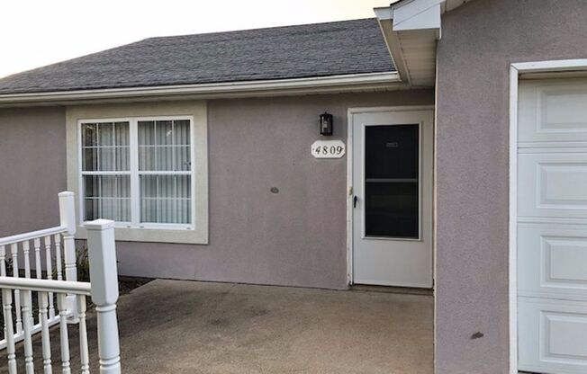 4809-4811 Geyser Blvd