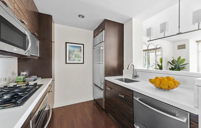 2 beds, 1 bath, 1,005 sqft, $6,250, Unit 7B