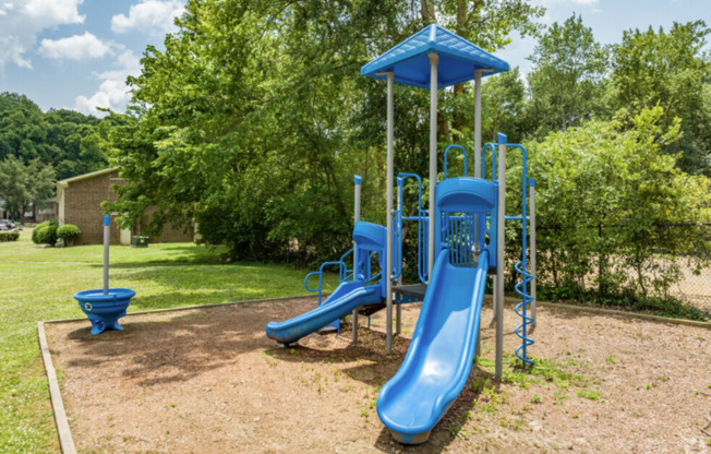 2 beds, 1.5 baths, 1,159 sqft, $1,049, Unit F-03
