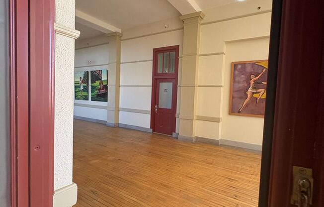 1 bed, 1 bath, 706 sqft, $1,199, Unit 1517 S. Theresa Ave. #208