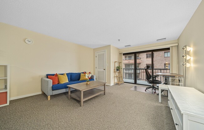 1 bed, 1 bath, 826 sqft, $2,500, Unit 708