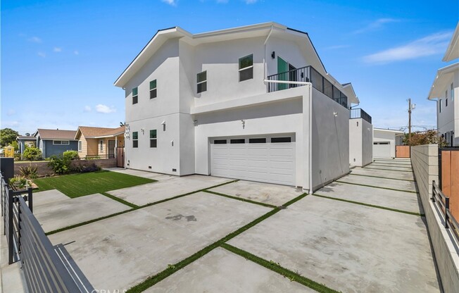 1627 255 ST W