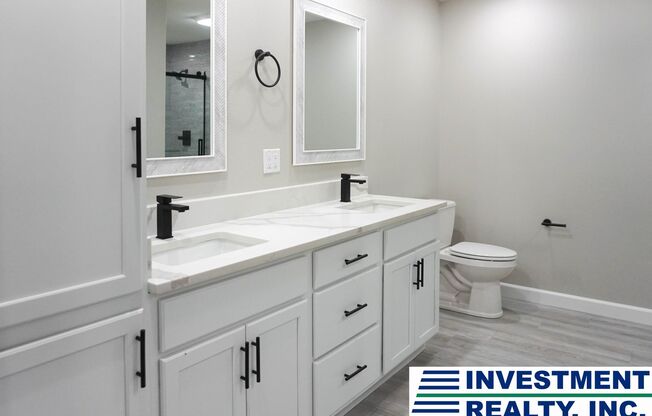 2 beds, 2 baths, $1,795, Unit A