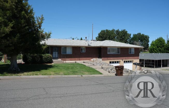 West Valley Tri-Plex, Washer/Dryer & Utilities Included!!