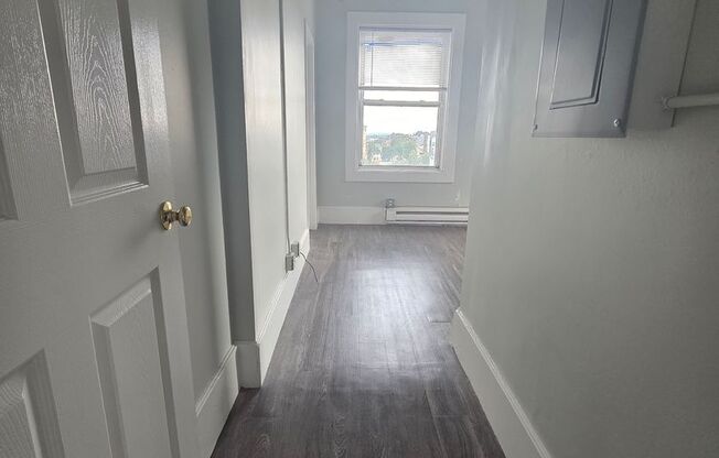 1 bed, 1 bath, 575 sqft, $1,750, Unit 603