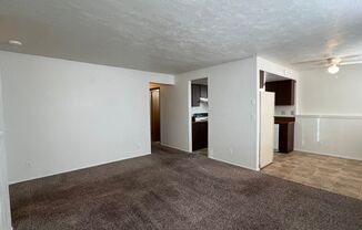 2 beds, 1 bath, $925, Unit 566 Chastain # 4