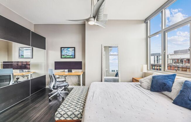 2 beds, 2 baths, $4,000, Unit # 1017