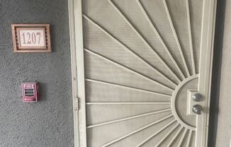 1 bed, 1 bath, $1,100, Unit UNIT 1207