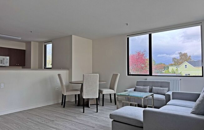 2 beds, 1 bath, 820 sqft, $3,500, Unit 305