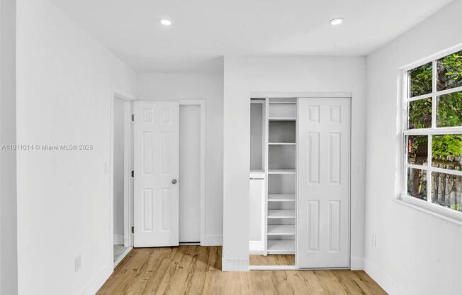 1623 NORTHWEST 16 TERRACE