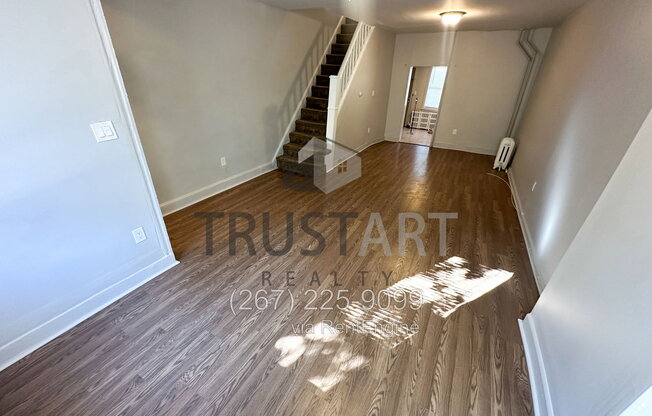 2 beds, 1 bath, 960 sqft, $1,200