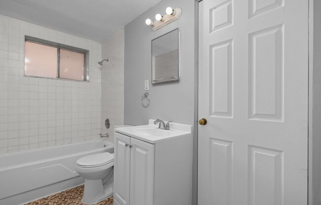 Recently Renovated Three Bedroom 1 & 1/2 Bathroom Apartment near Clayton!