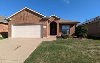 Spacious 4 Bedroom In North Fort Worth