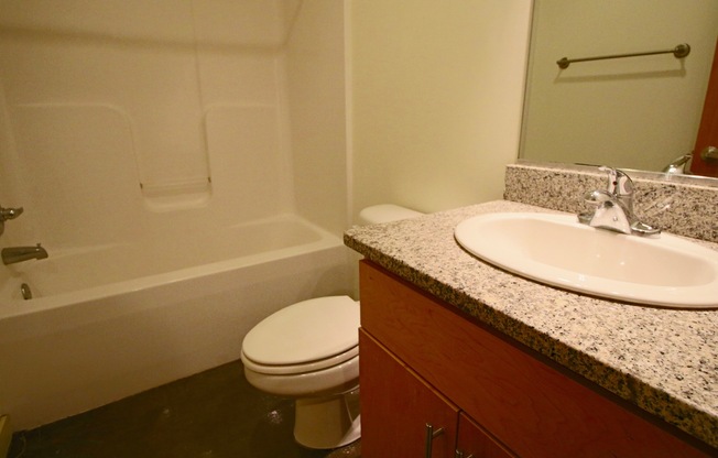 1 bed, 1 bath, 644 sqft, $1,295, Unit APT 11W